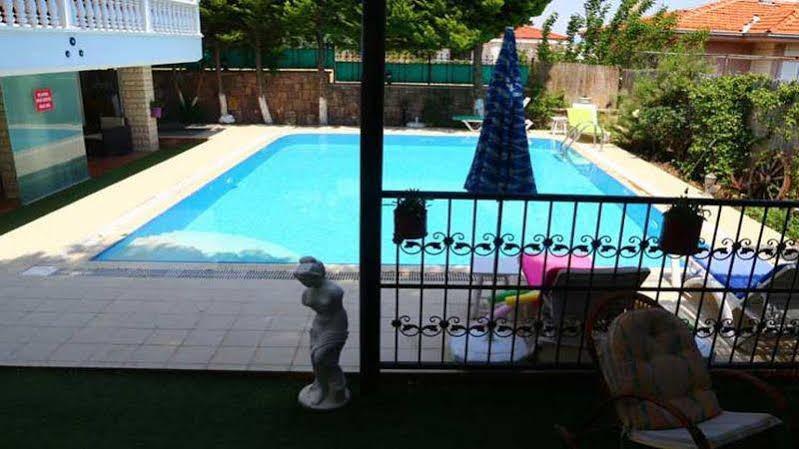 Guzelyali Hotel Ayvalik Bagian luar foto