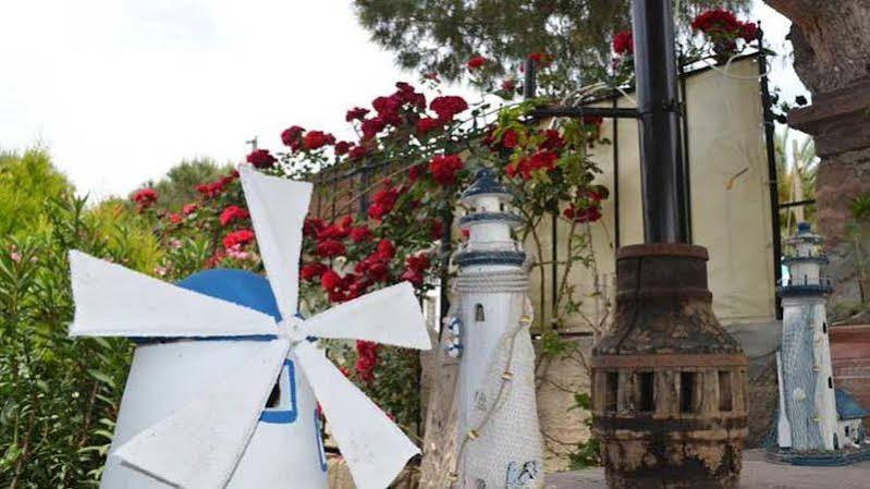 Guzelyali Hotel Ayvalik Bagian luar foto