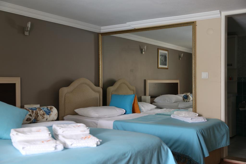 Guzelyali Hotel Ayvalik Bagian luar foto